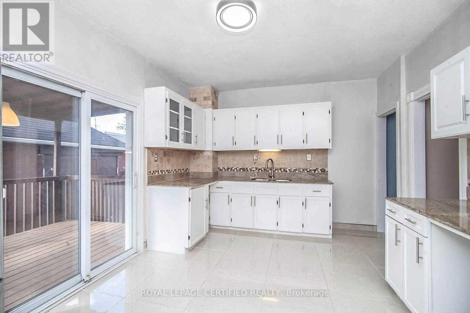 116 BEACH ROAD - 14