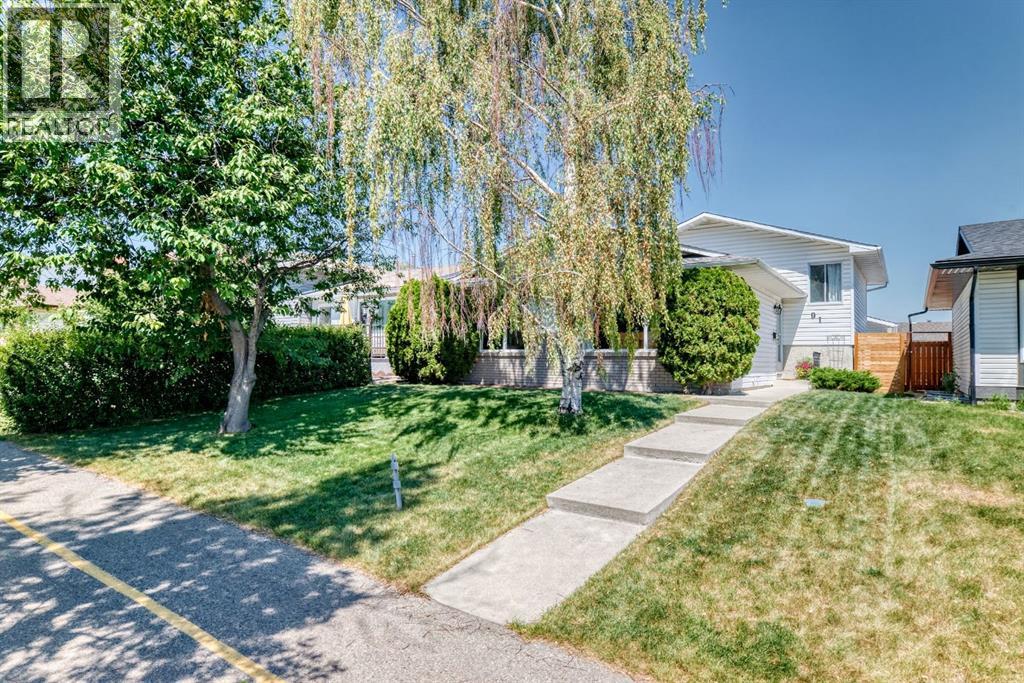 91 Templehill Drive Northeast