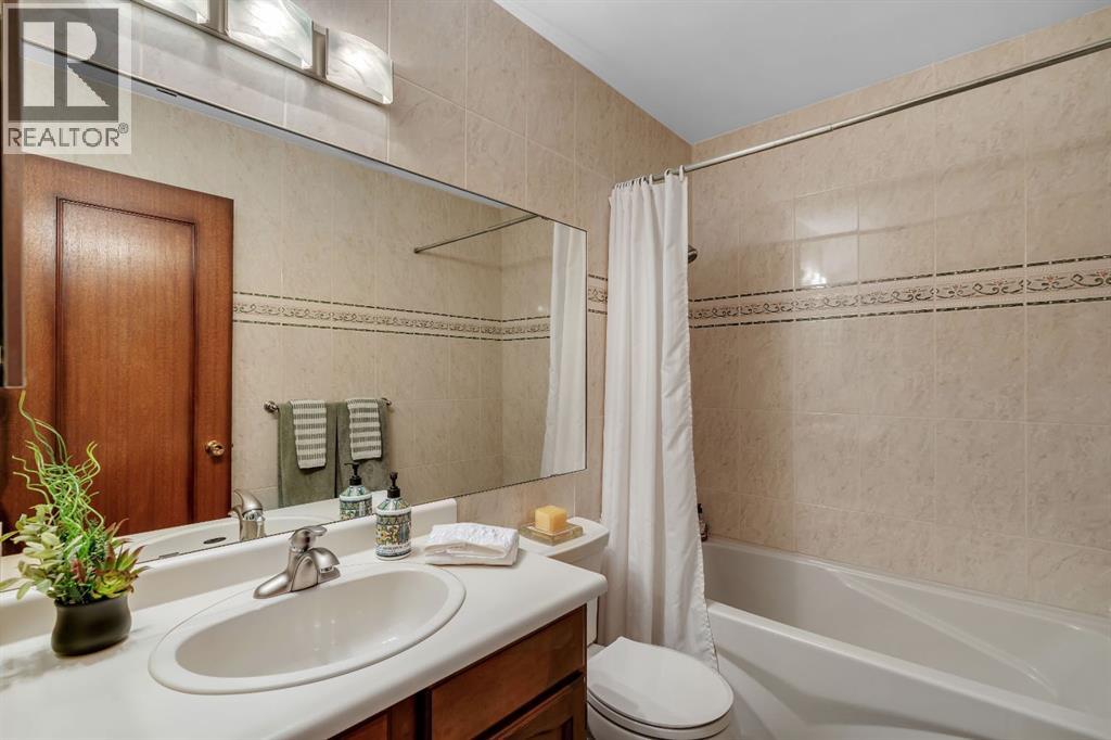 420 Strathcona Drive Southwest - Photo 28