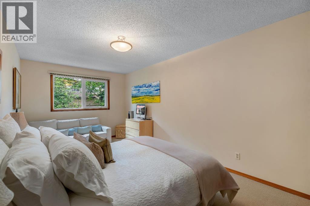 420 Strathcona Drive Southwest - Photo 27