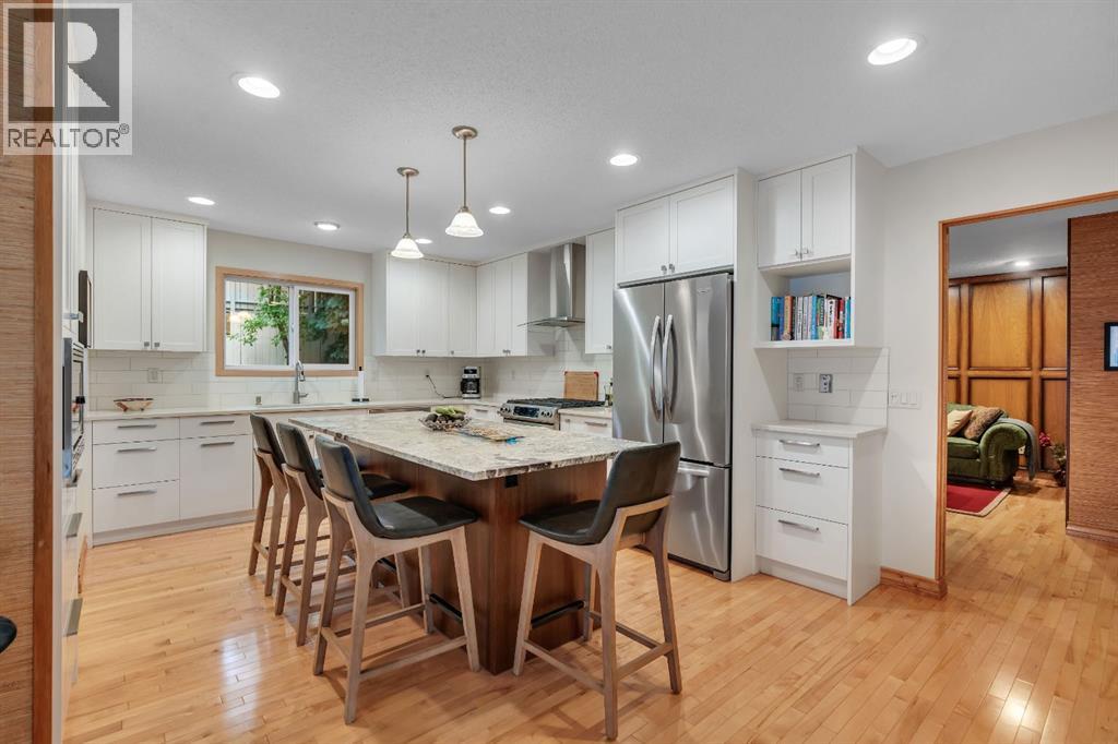 420 Strathcona Drive Southwest