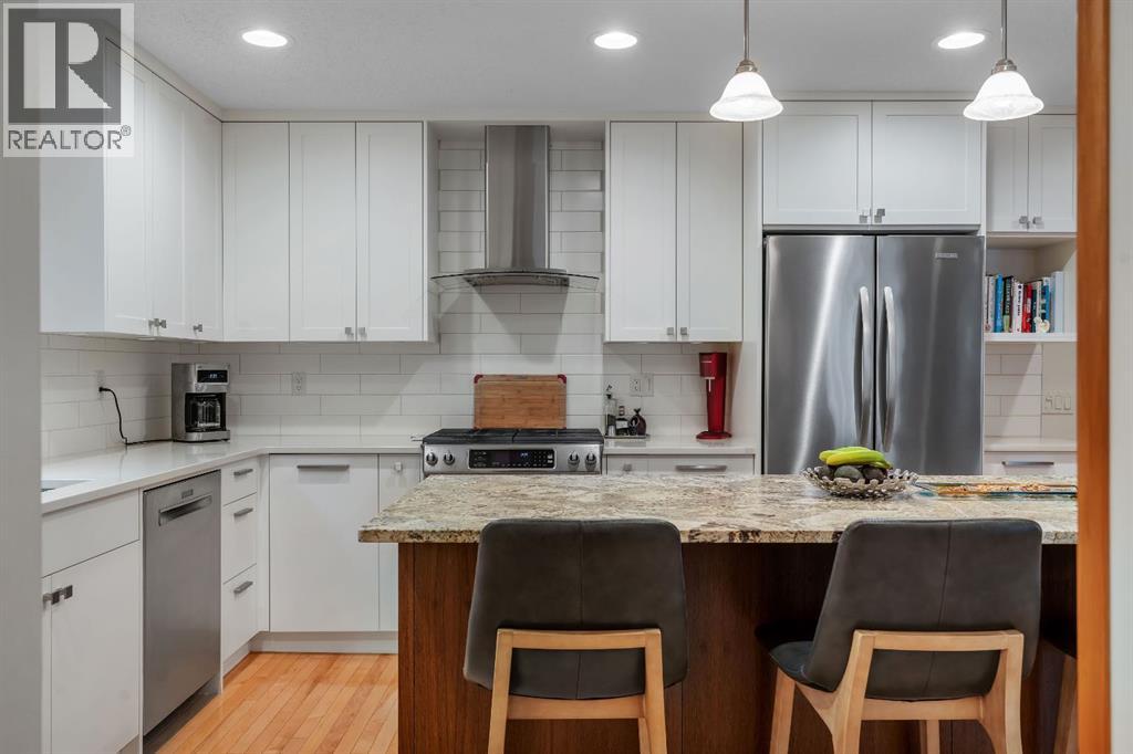420 Strathcona Drive Southwest