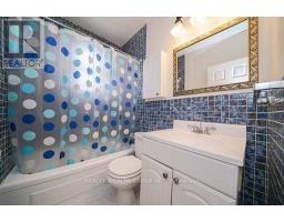 271 Mcconvey Drive, Richmond Hill, ON L4C3K1 Photo 10