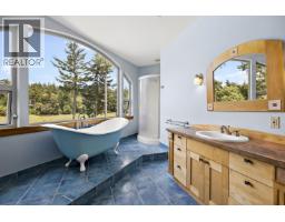 1495 Coats Drive, Gabriola Island, BC V0R1X6 Photo 21