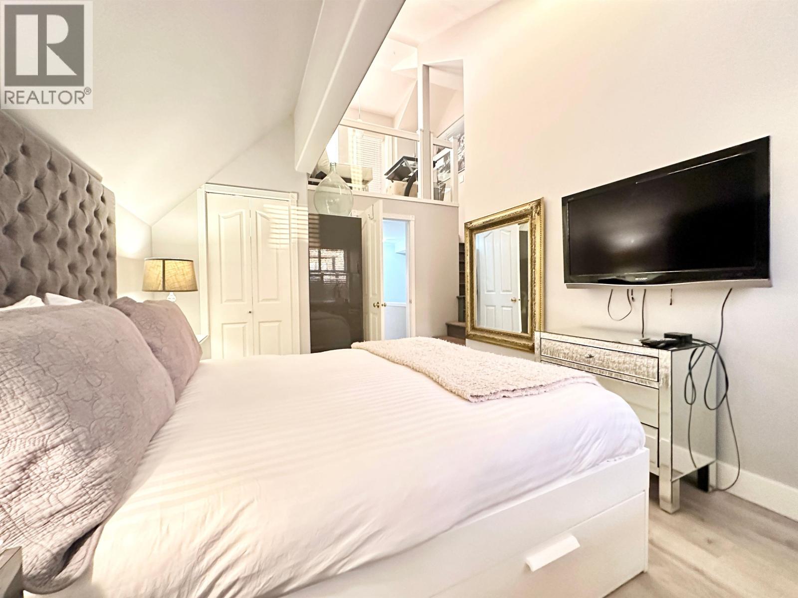 D 136 W 4TH STREET, Vancouver