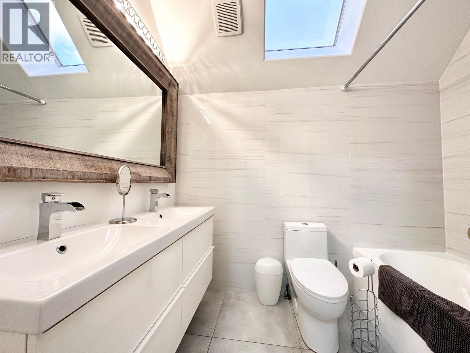 D 136 W 4TH STREET, Vancouver