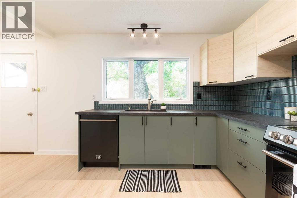 1803 5A Avenue North - Photo 5