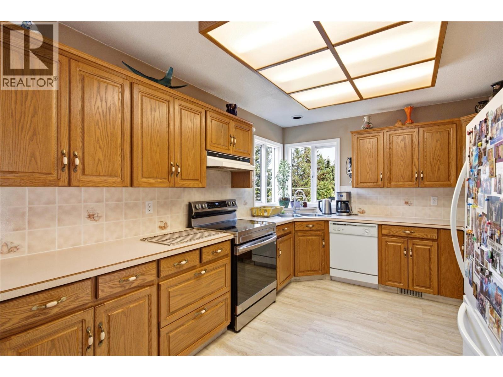 411 Curlew Drive, Kelowna