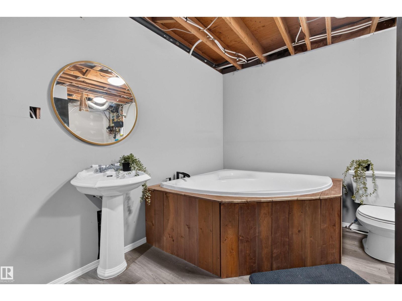 3606 44 ST - 28
