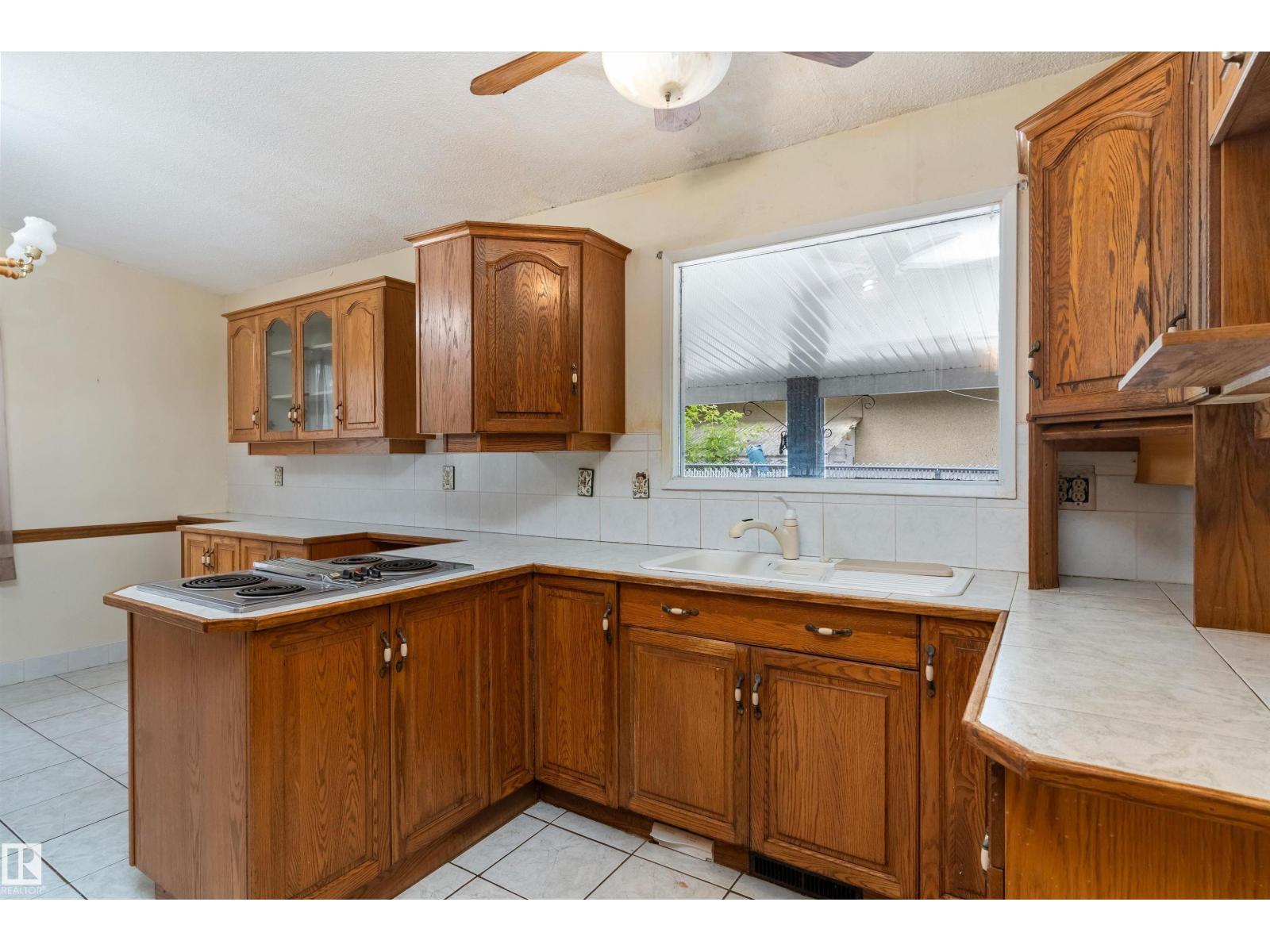 40 CURLEW Crescent - Photo 10