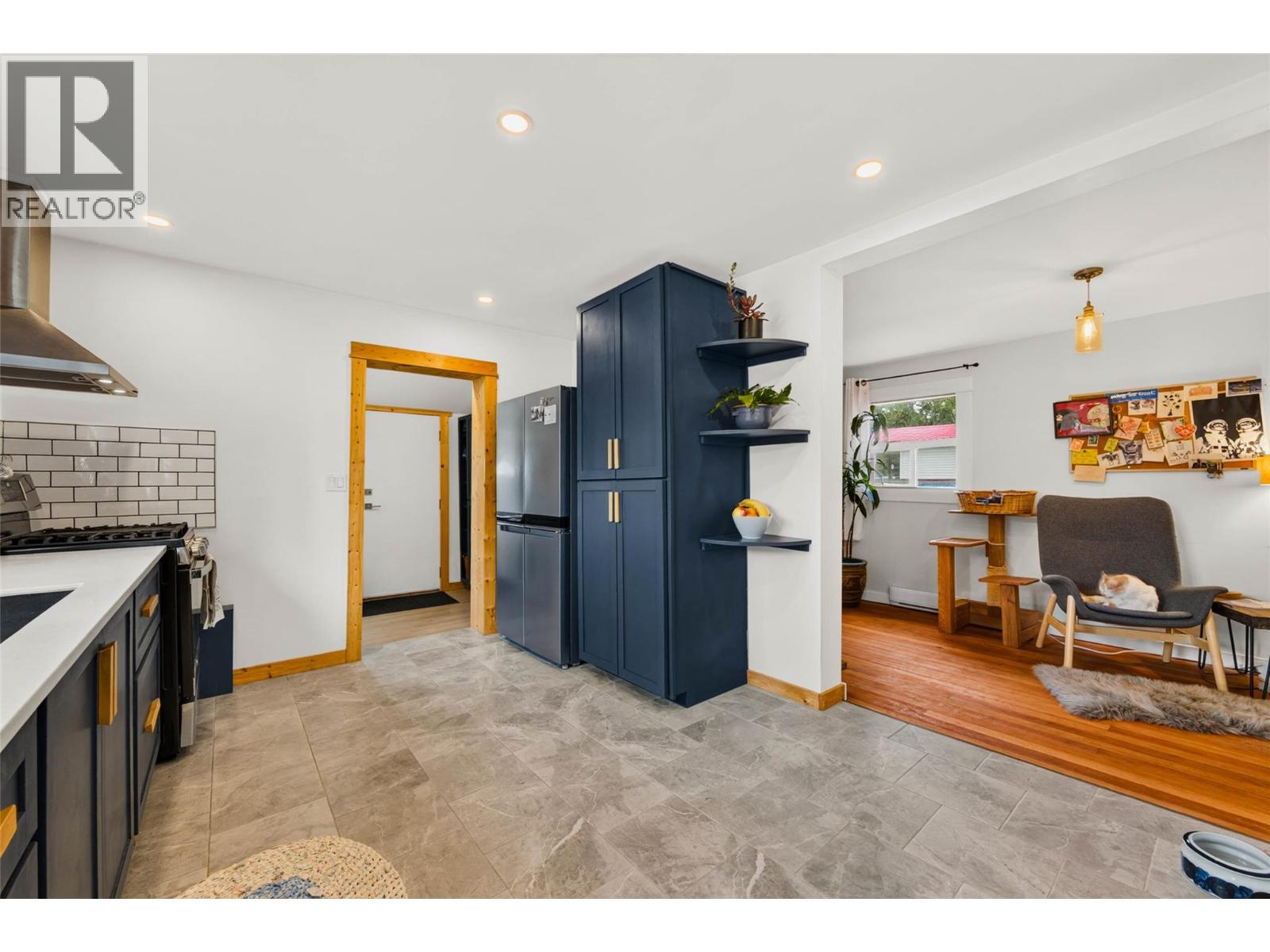 124 SAYWARD Avenue - 15