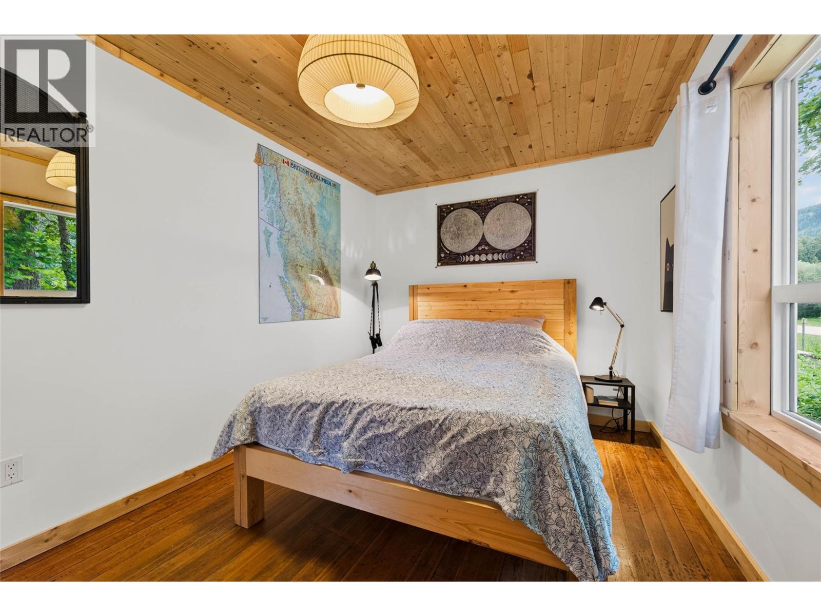 124 SAYWARD Avenue - Image 23