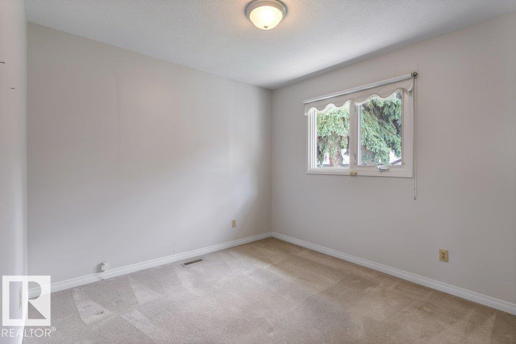 11217 38 ST NW - 23