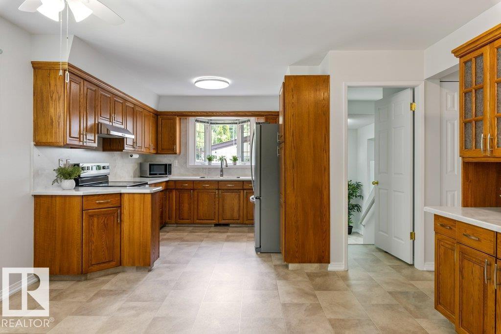 11217 38 ST NW - 8