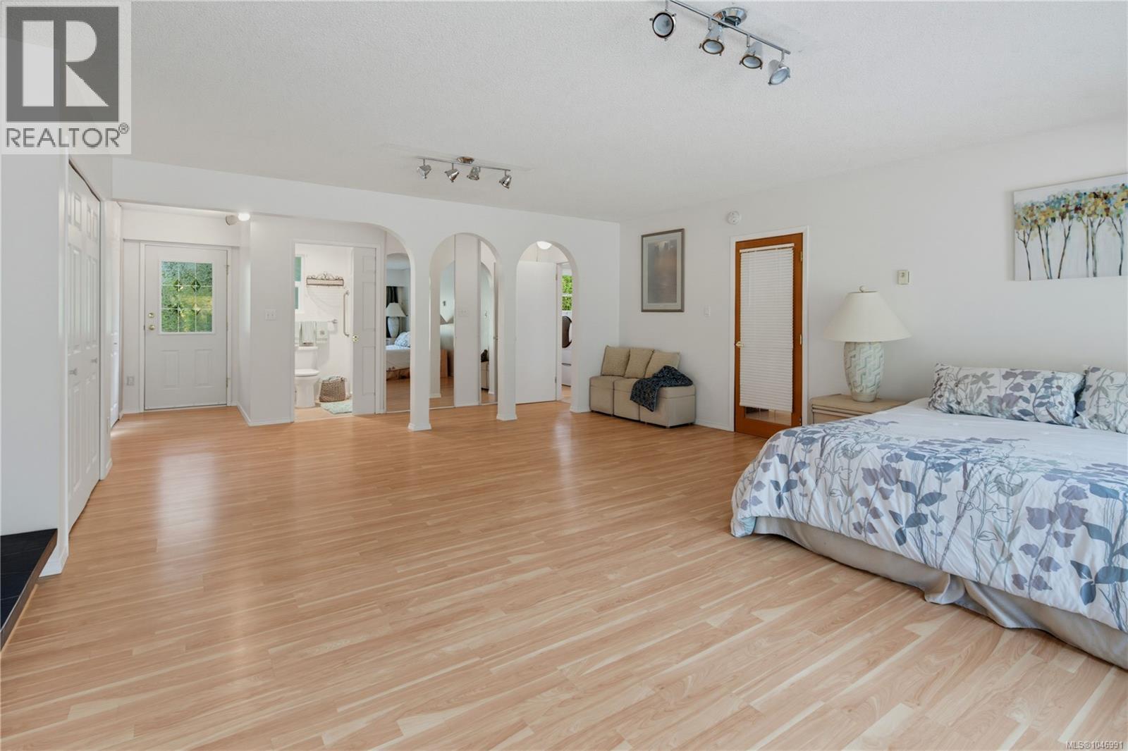  3459 Plymouth Road, Oak Bay
