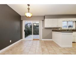 Living room - 10111 Shamrock Drive, Fairfield Island, Chilliwack, BC V2P5L3 Photo 7