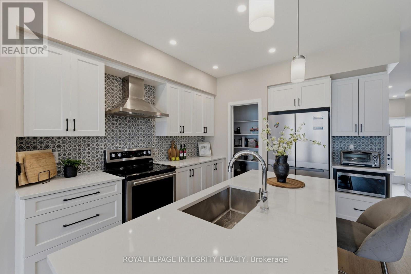 86 PLOUGHSHARE ROAD - 15