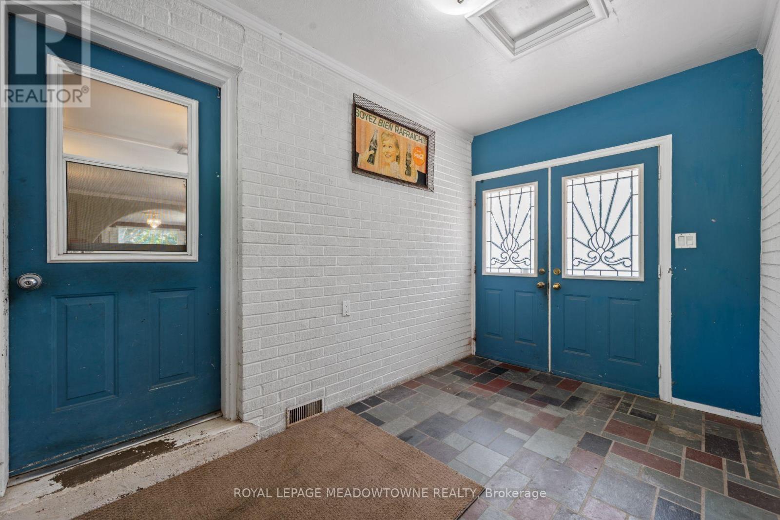 16703 MISSISSAUGA ROAD E - 7