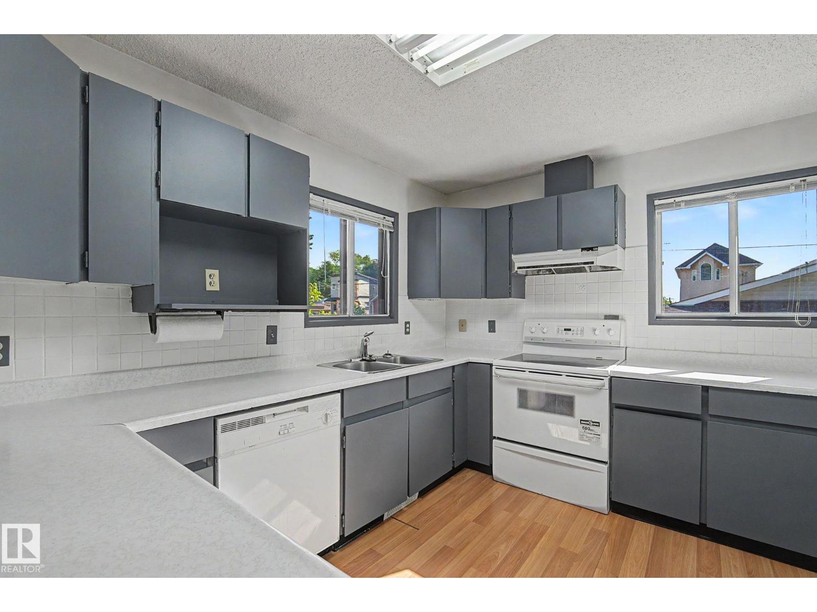 11167 52 ST NW NW - Photo 14