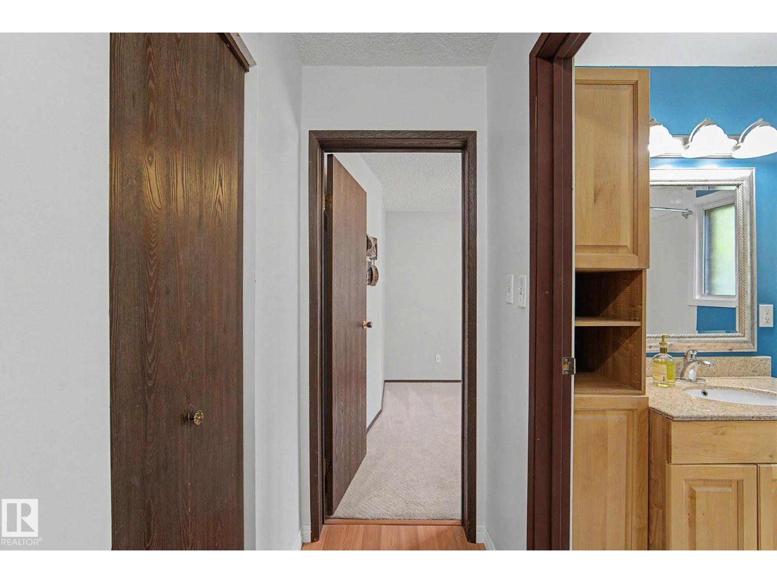 11167 52 ST NW NW - Photo 23