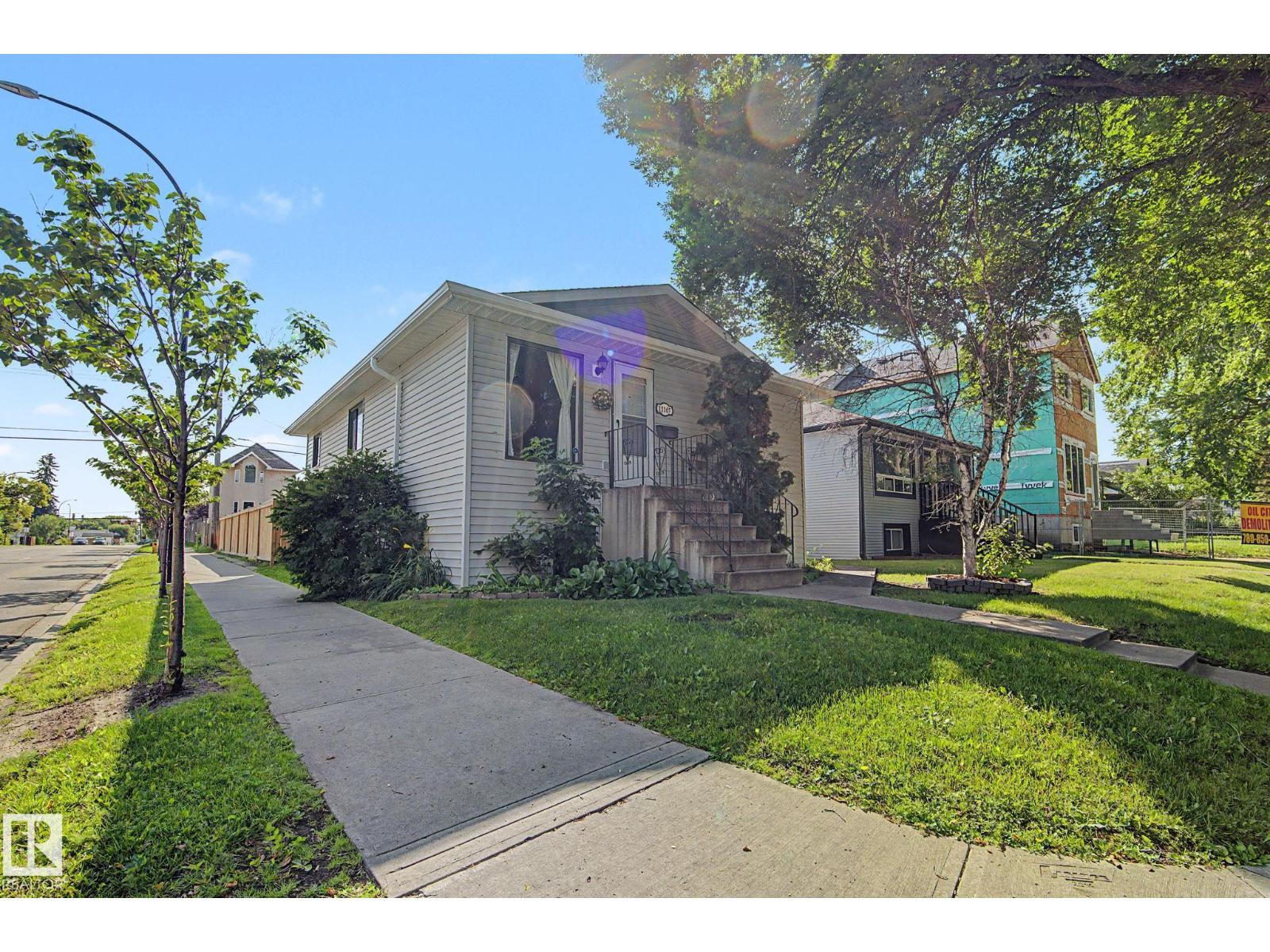 11167 52 ST NW NW