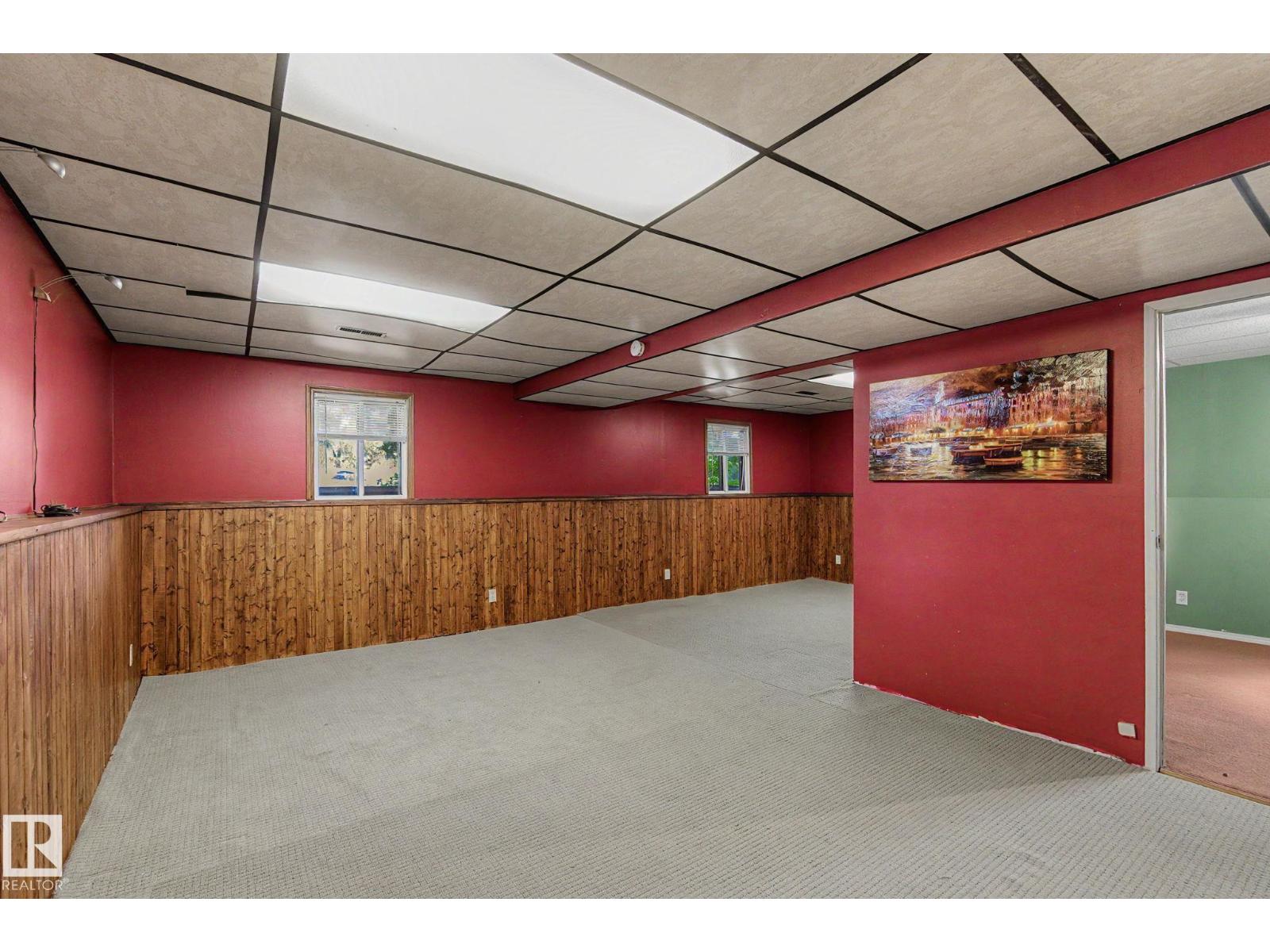 11167 52 ST NW NW - Photo 35