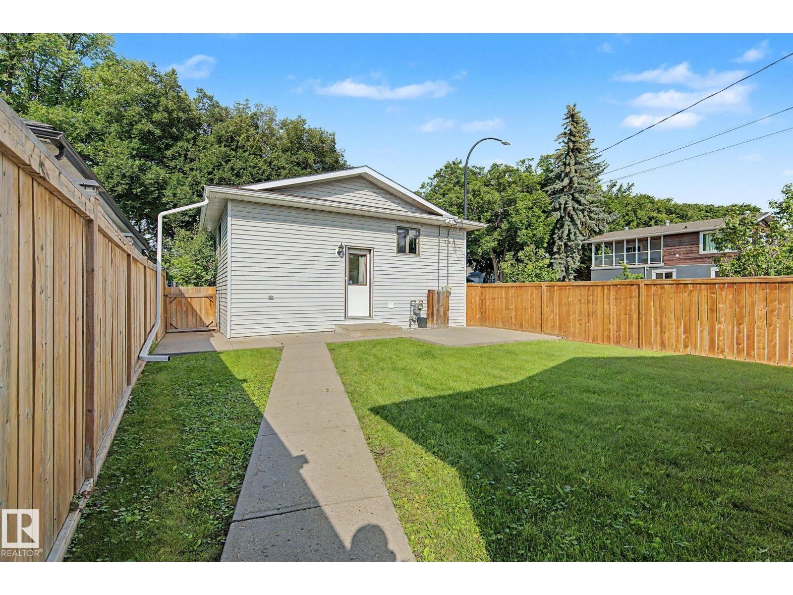 11167 52 ST NW NW - Photo 46
