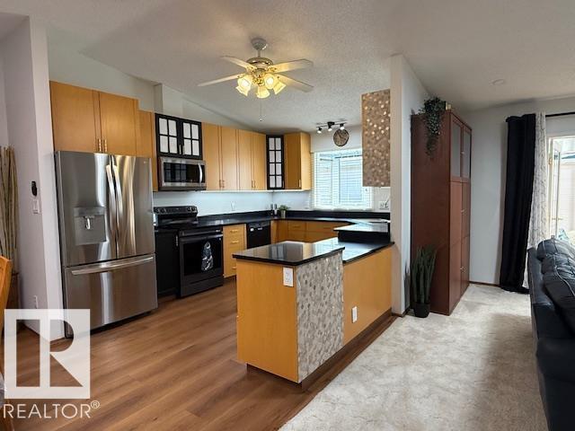 4717 25 Avenue NW - Photo 16