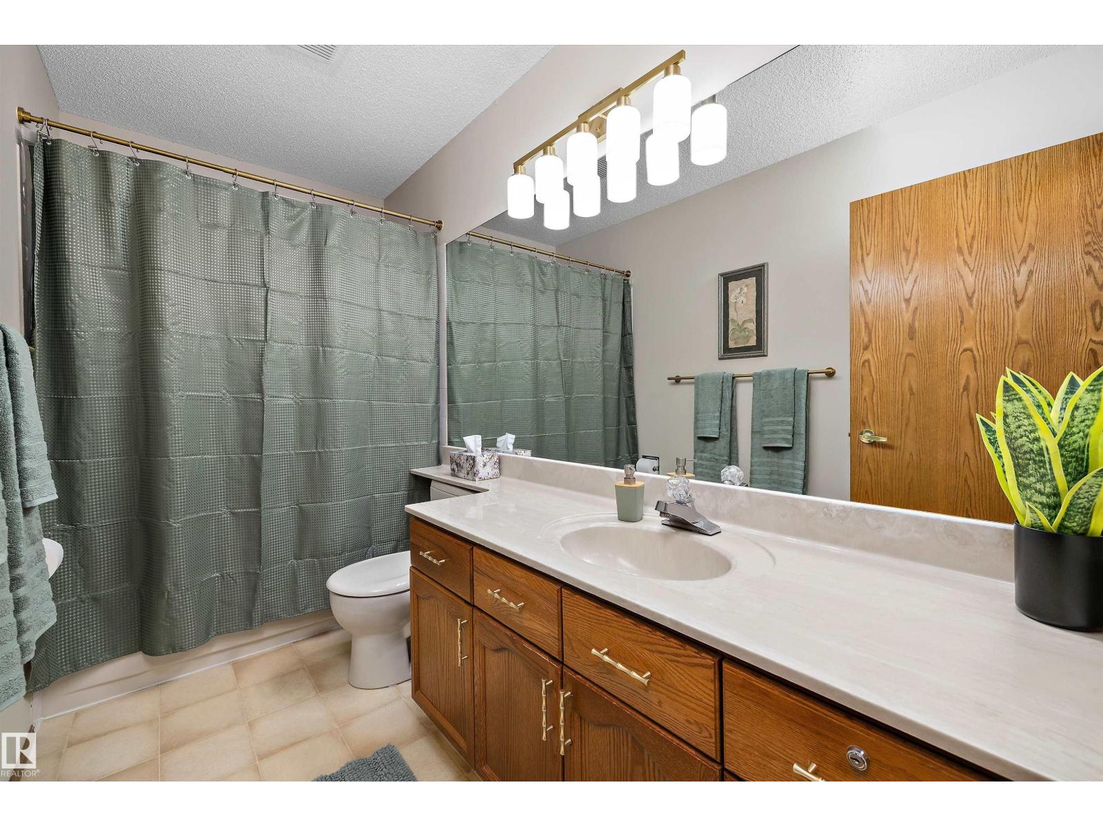 4717 25 Avenue NW - Photo 36