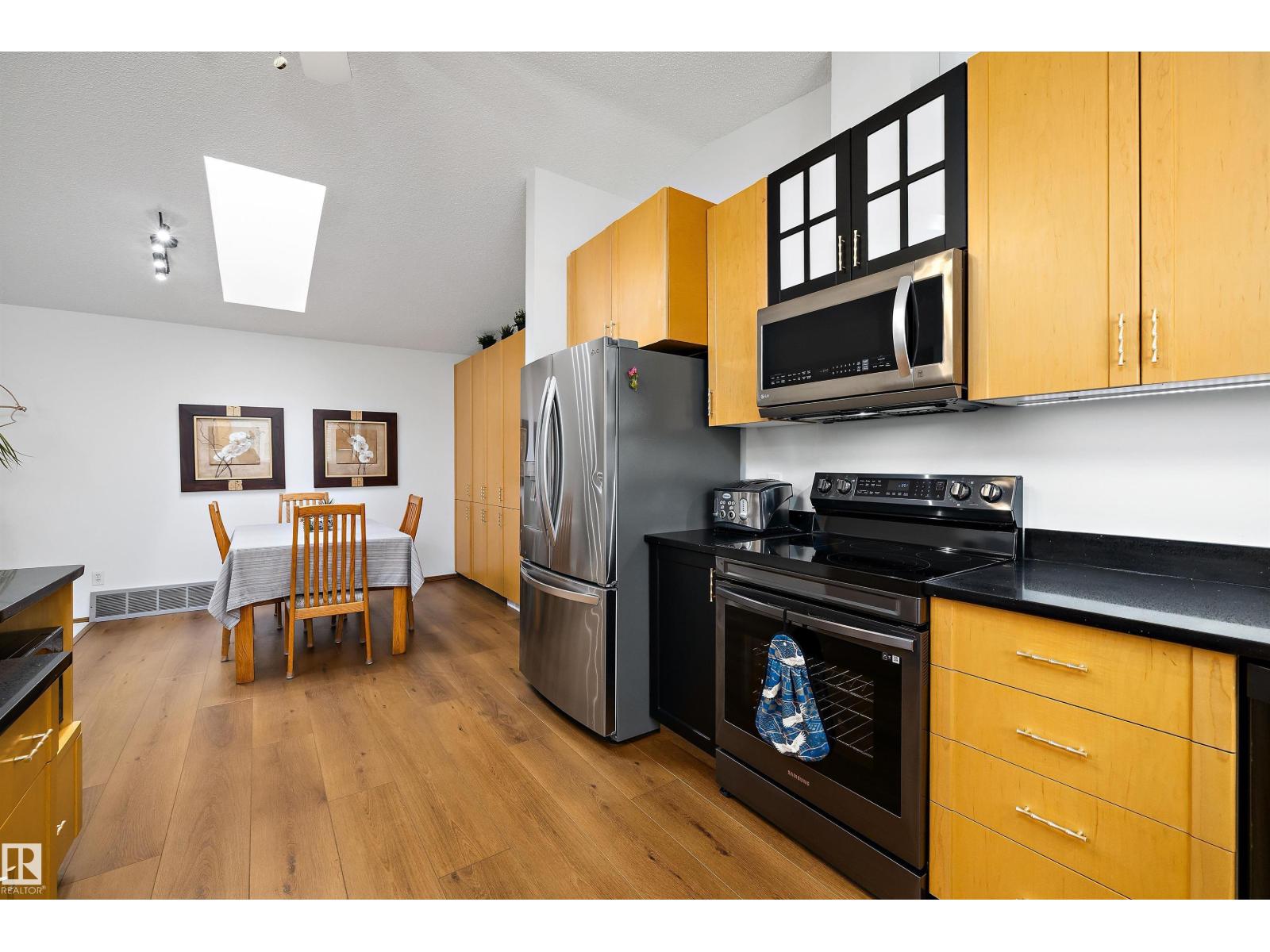 4717 25 Avenue NW - Photo 25