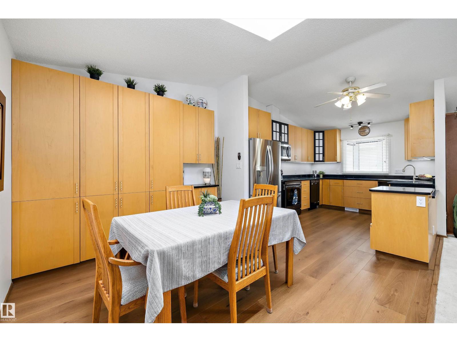 4717 25 Avenue NW - Photo 12