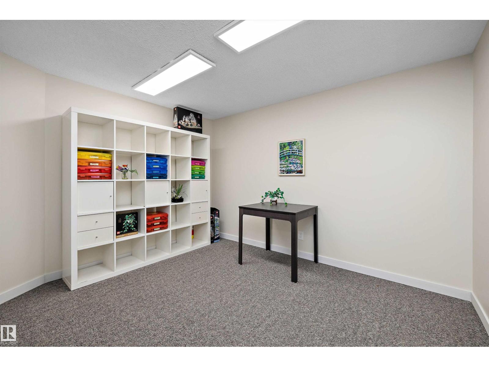 4717 25 Avenue NW - Photo 49