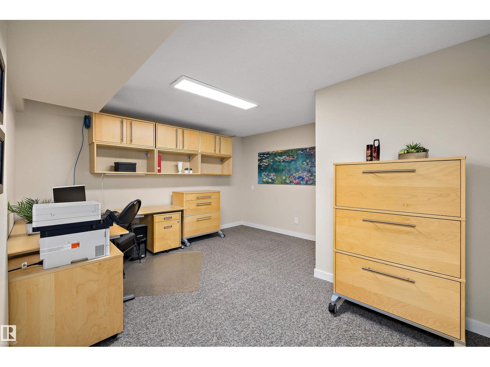 4717 25 Avenue NW - Photo 44