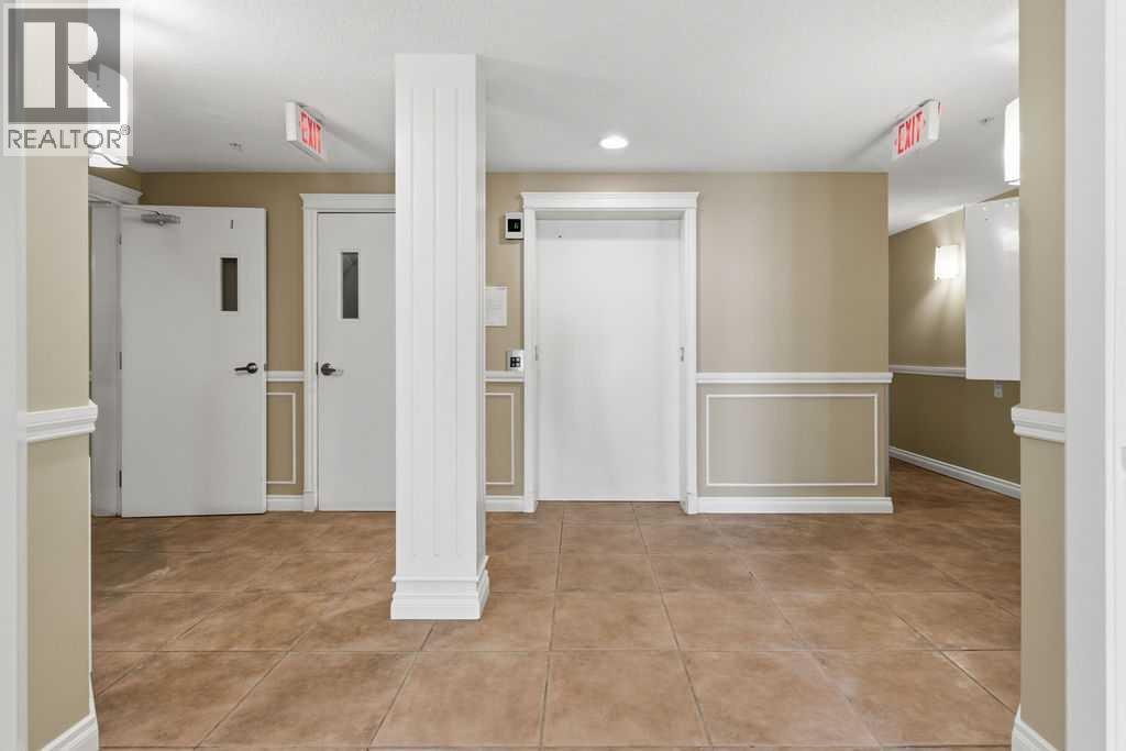 323 18 Avenue Southwest - Photo 23