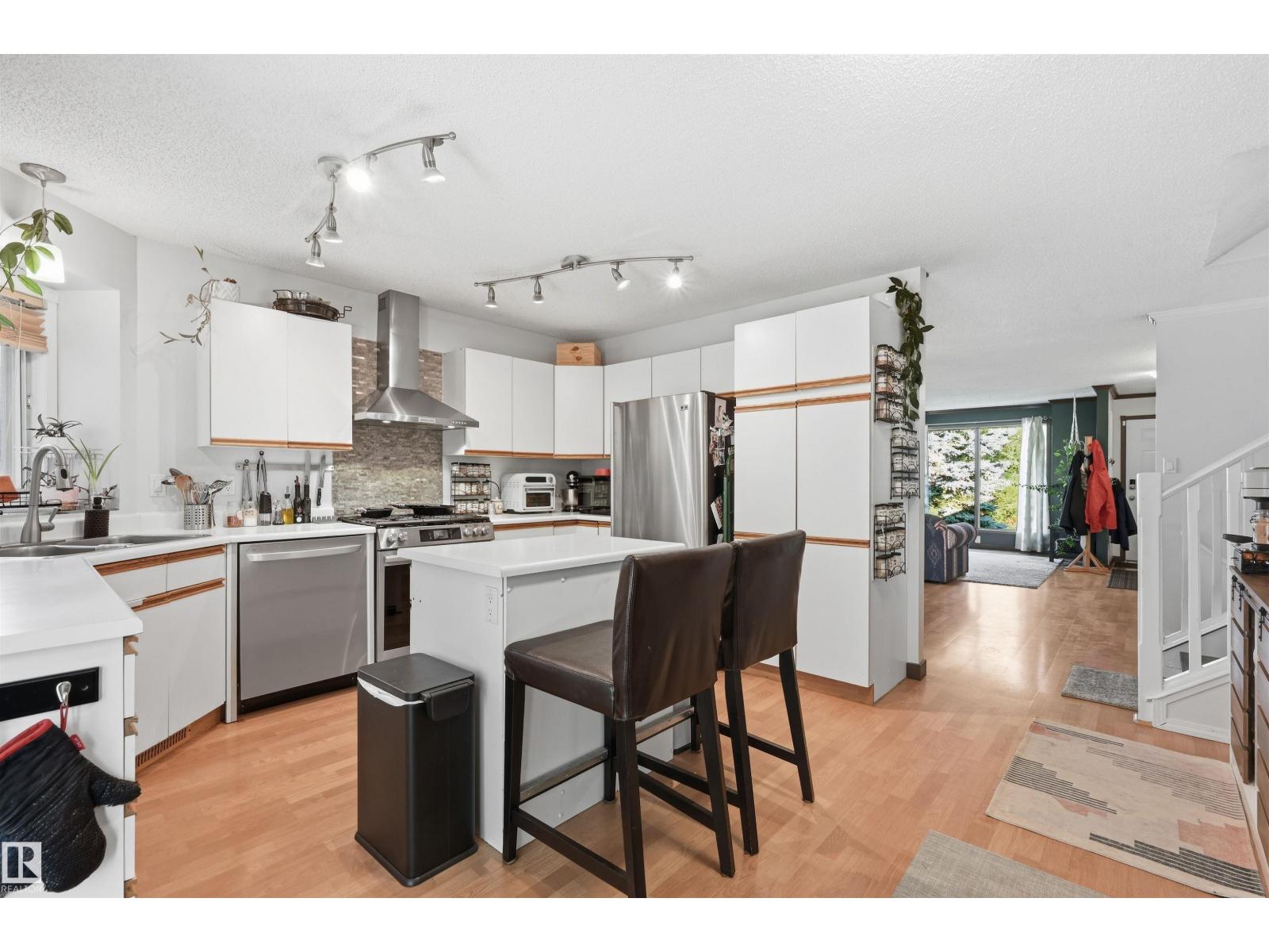 18639 72 Avenue NW - Photo 13