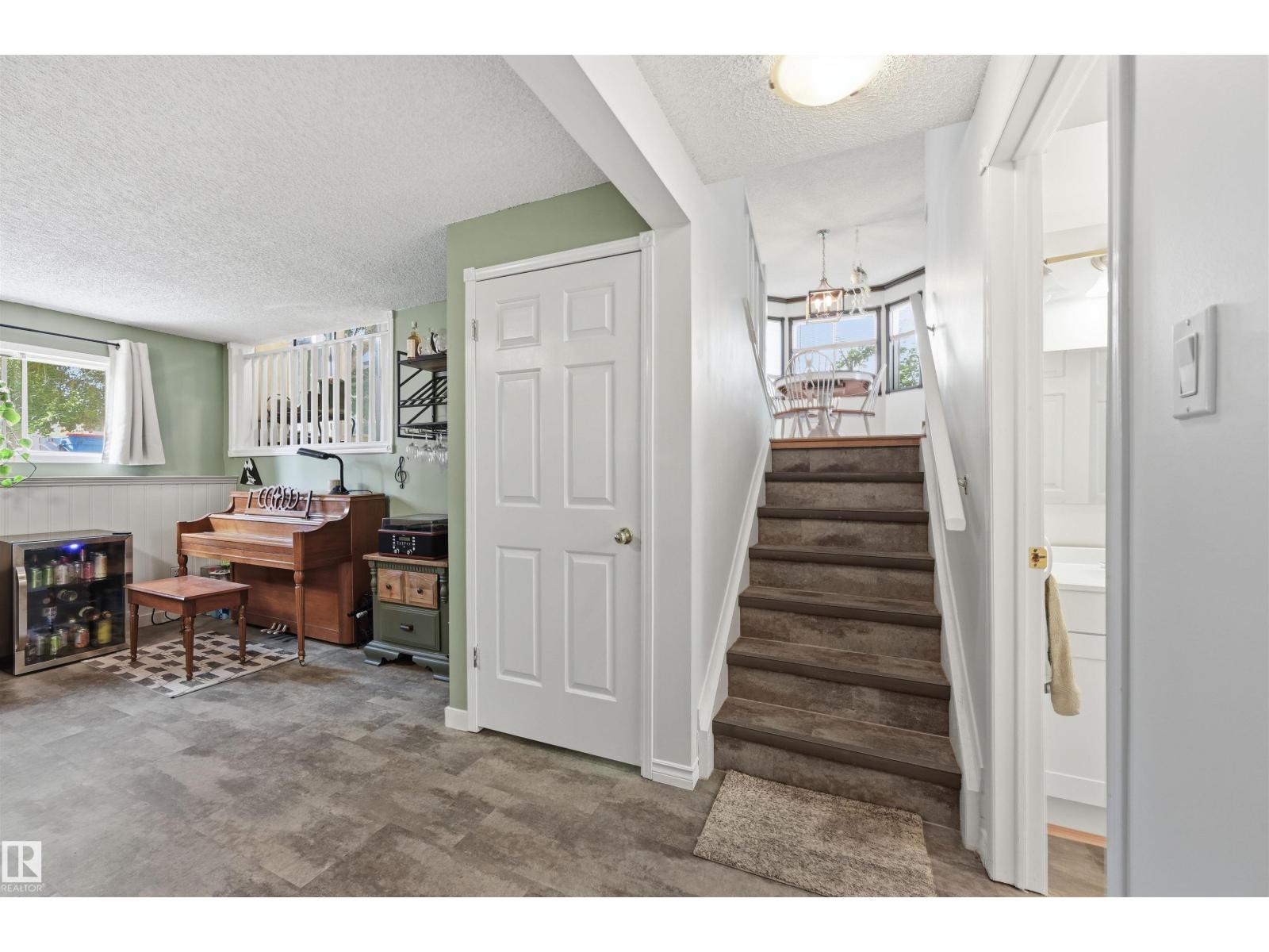 18639 72 Avenue NW - Photo 28
