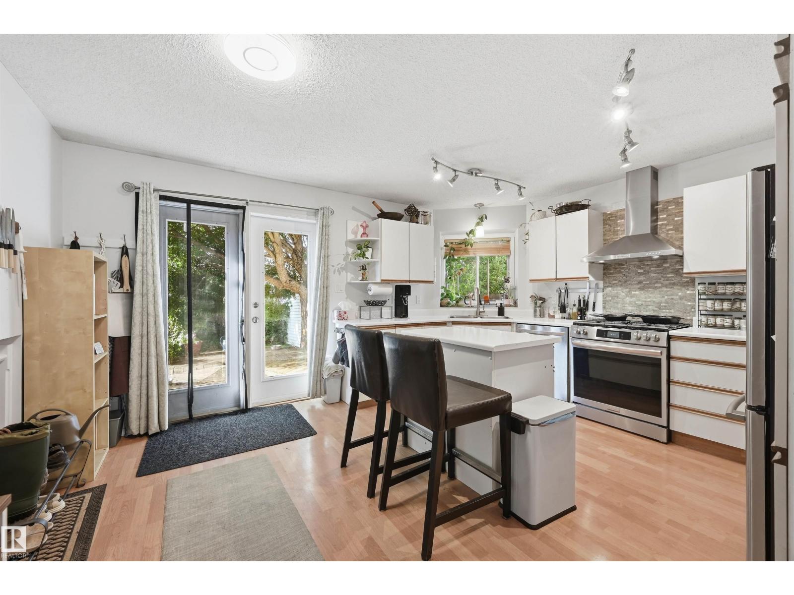 18639 72 Avenue NW - Photo 14