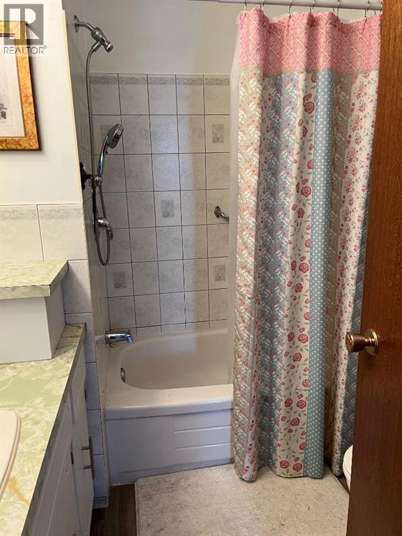 5512 45 Avenue - Photo 11