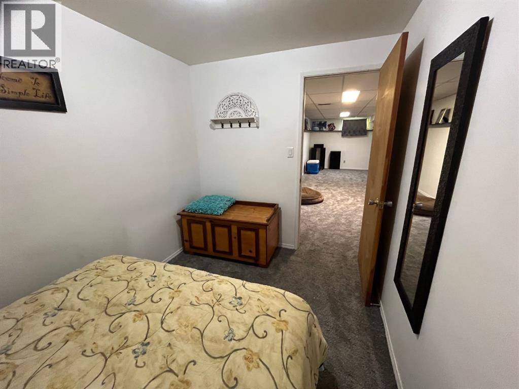 5512 45 Avenue - Photo 24