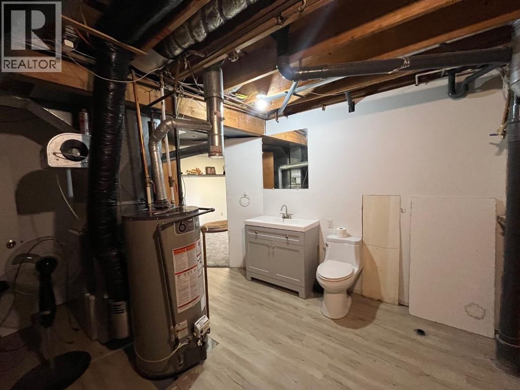 5512 45 Avenue - Photo 29