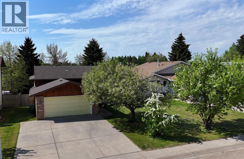5909 11 Avenue - 1