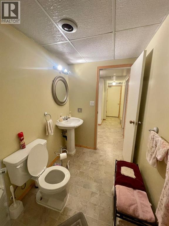 5909 11 Avenue - 35