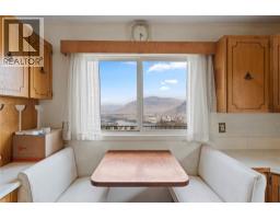 Full ensuite bathroom - 296 Gibraltar Court, Kamloops, BC V2C1P2 Photo 12