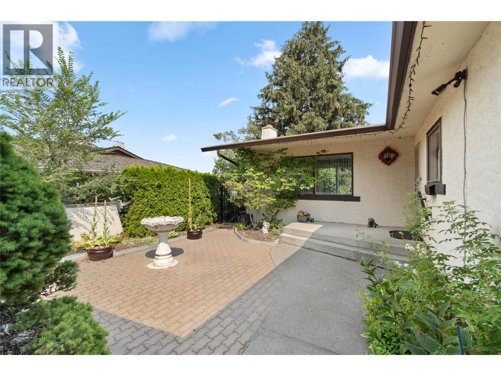 296 Gibraltar Court - 6