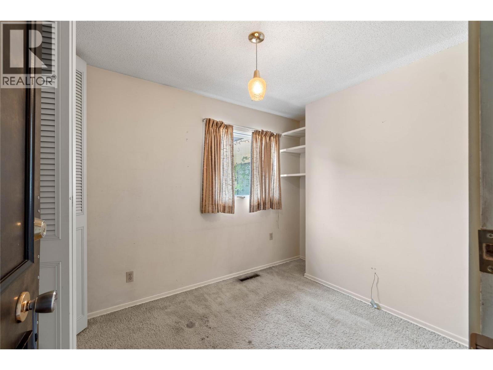 296 Gibraltar Court - 19