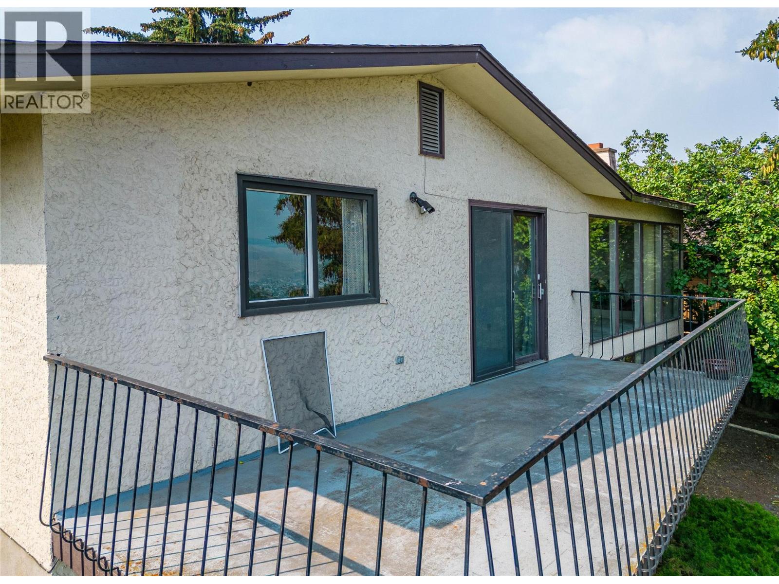 296 Gibraltar Court - 33
