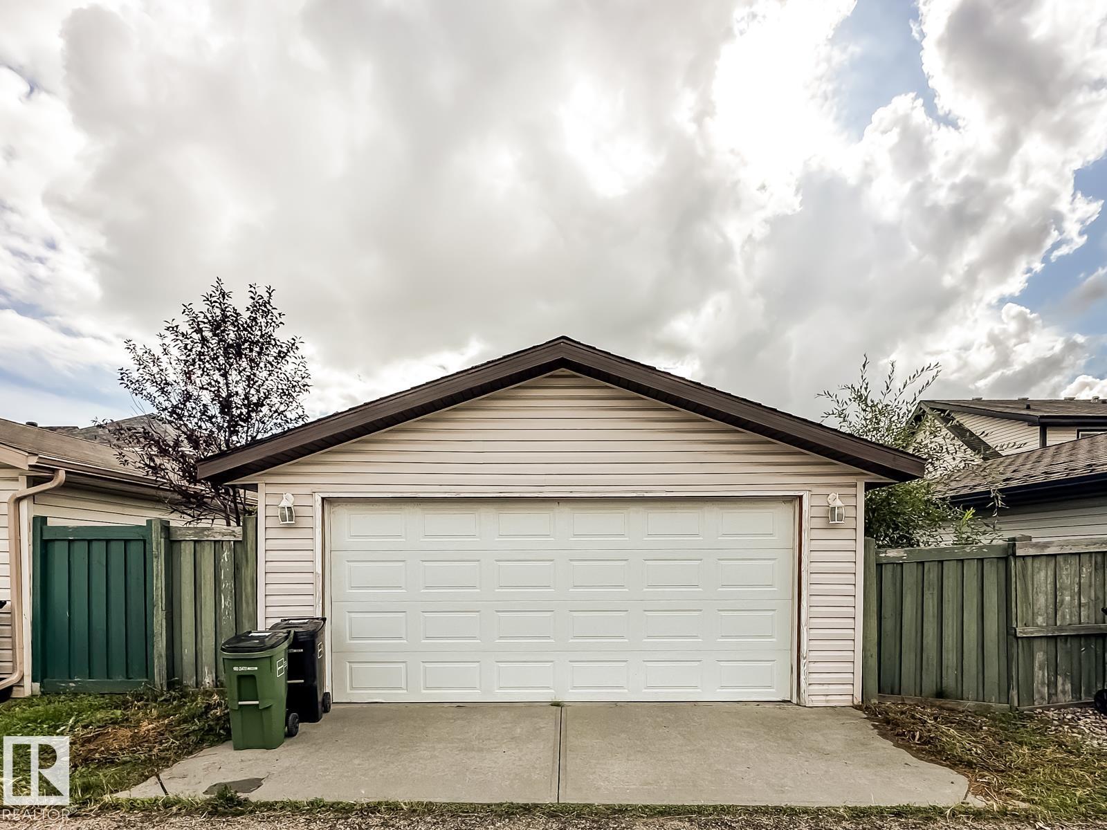 12060 19 Avenue SW - Photo 13
