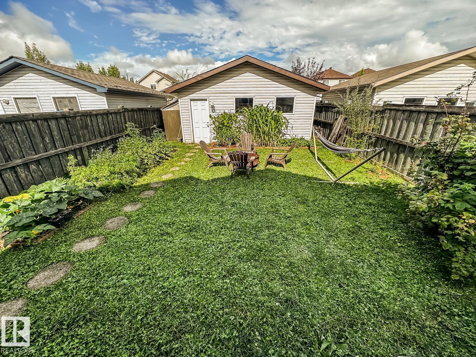 12060 19 AV SW - 10