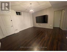 Basement Apt - 8 Kent Matthew Street, Richmond Hill, ON L4E1C9 Photo 6