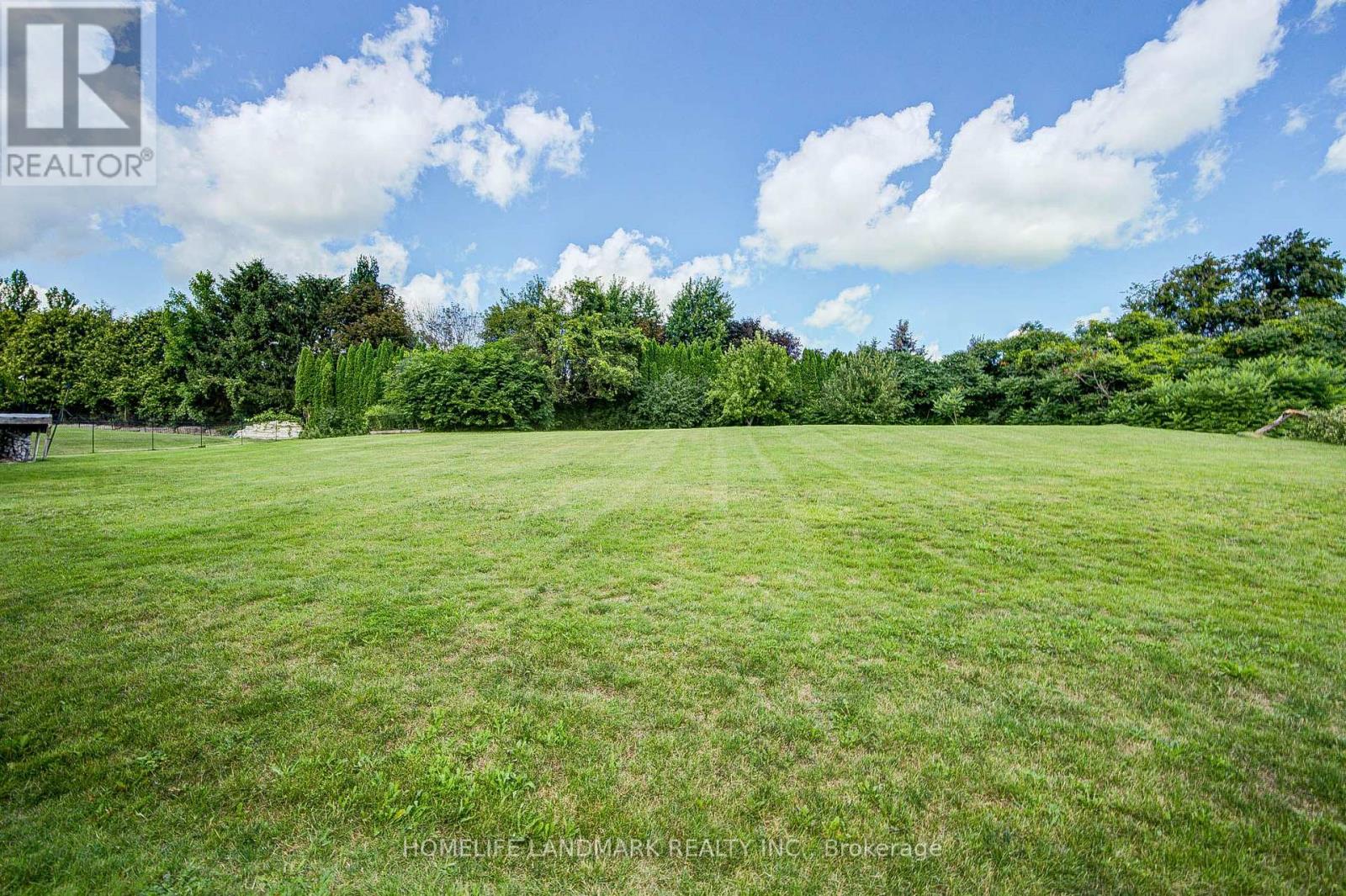 21 KENSINGTON DRIVE - Image 48